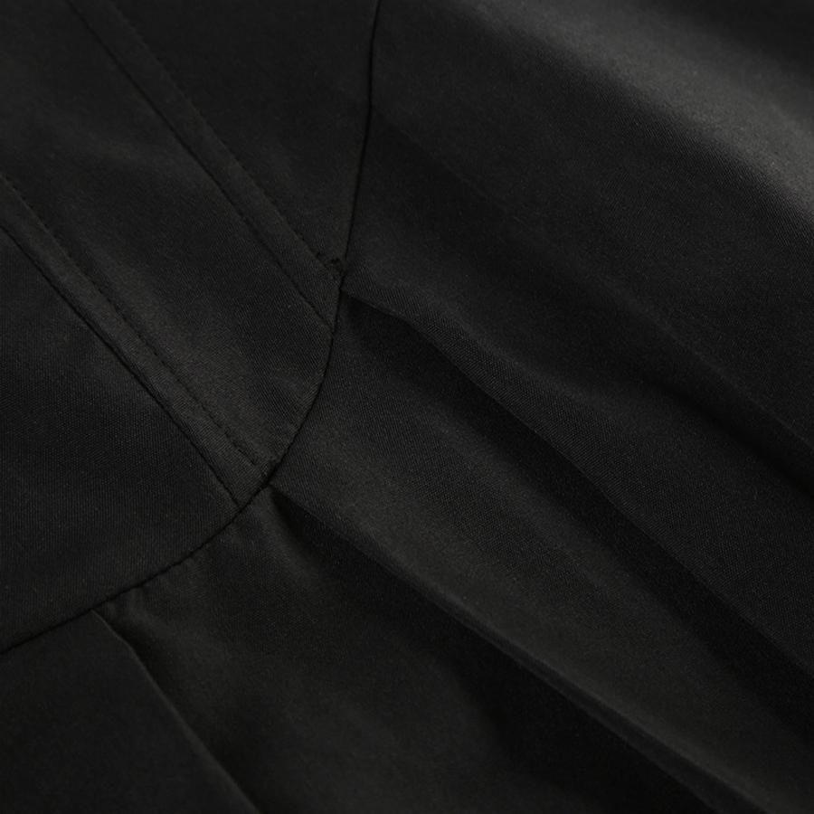Luxe Silhouette Evening Dress – Texture Detail