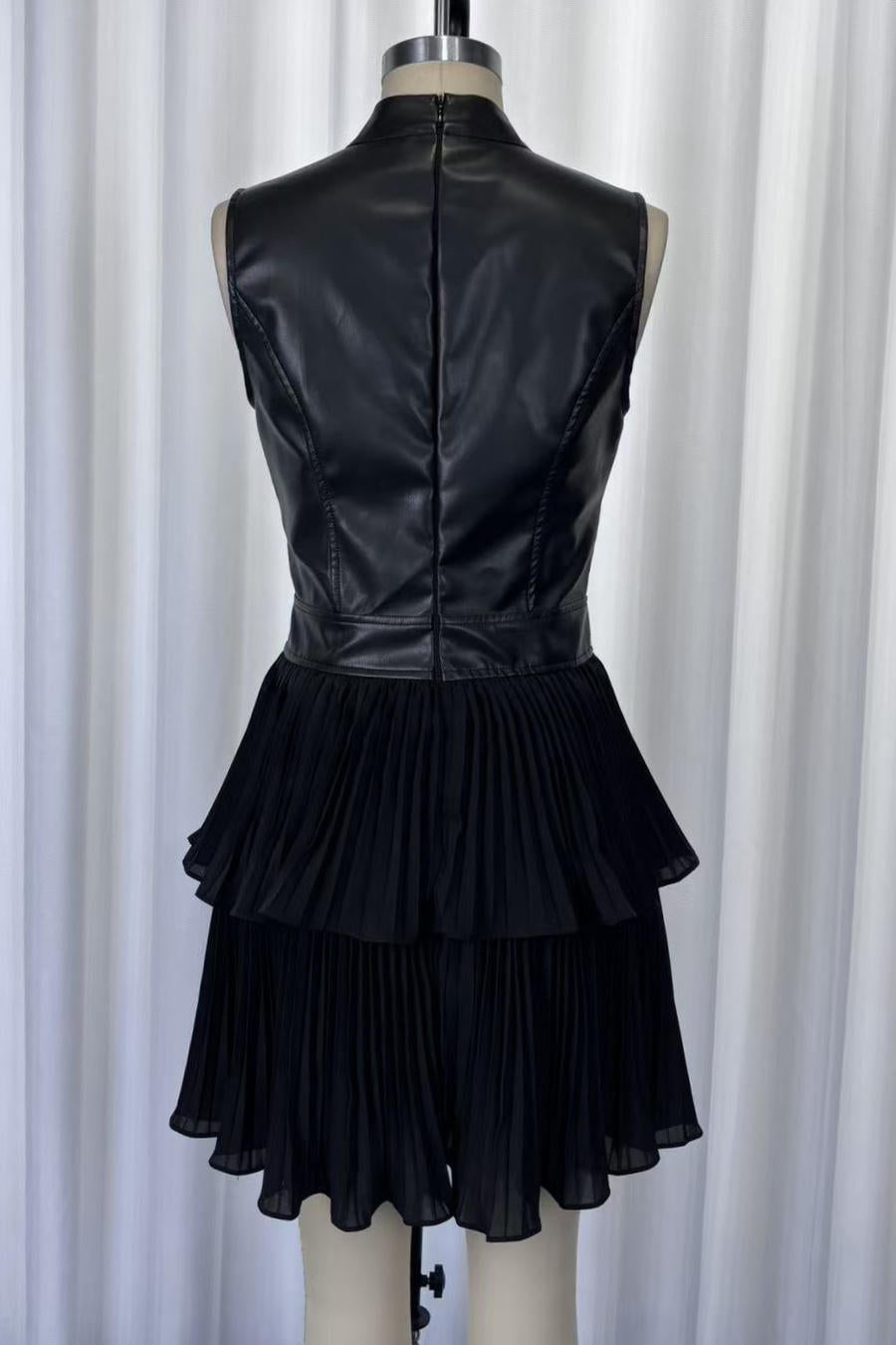 Noir Layer Mini – Detail View | Women's Maxi Dress