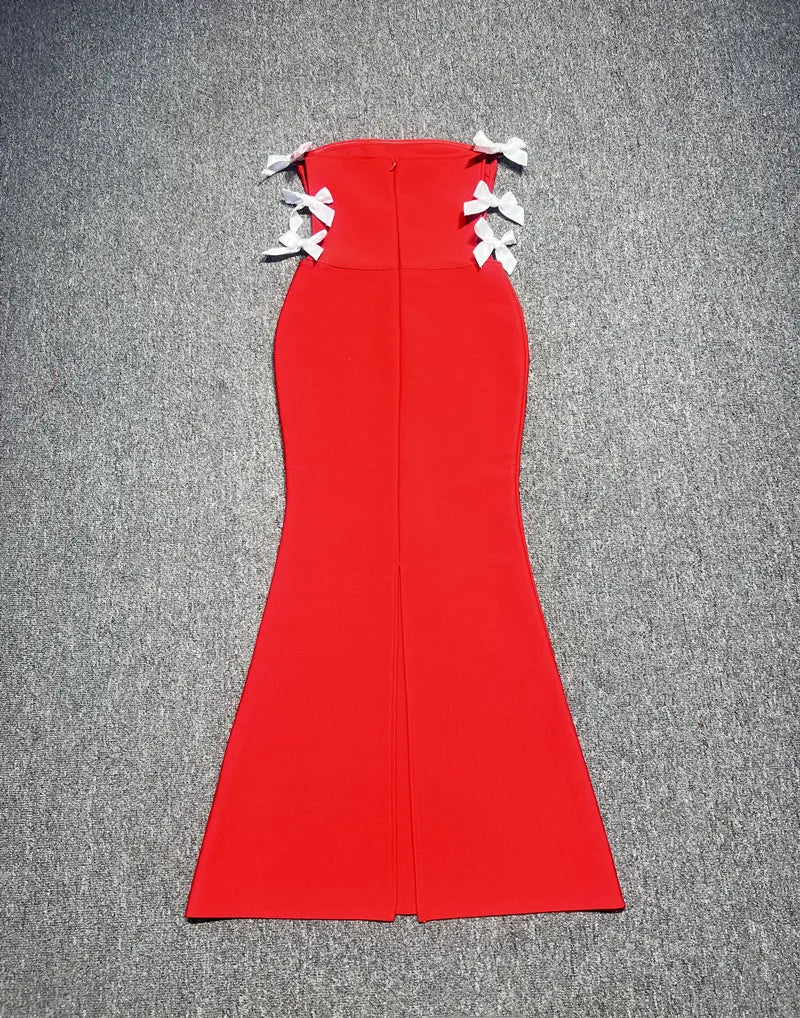 Chic Villa Noir Evening Dress – Texture Detail