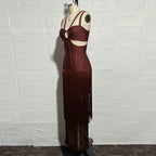 Alluring Bordeaux Ligne Evening Dress – Close Up