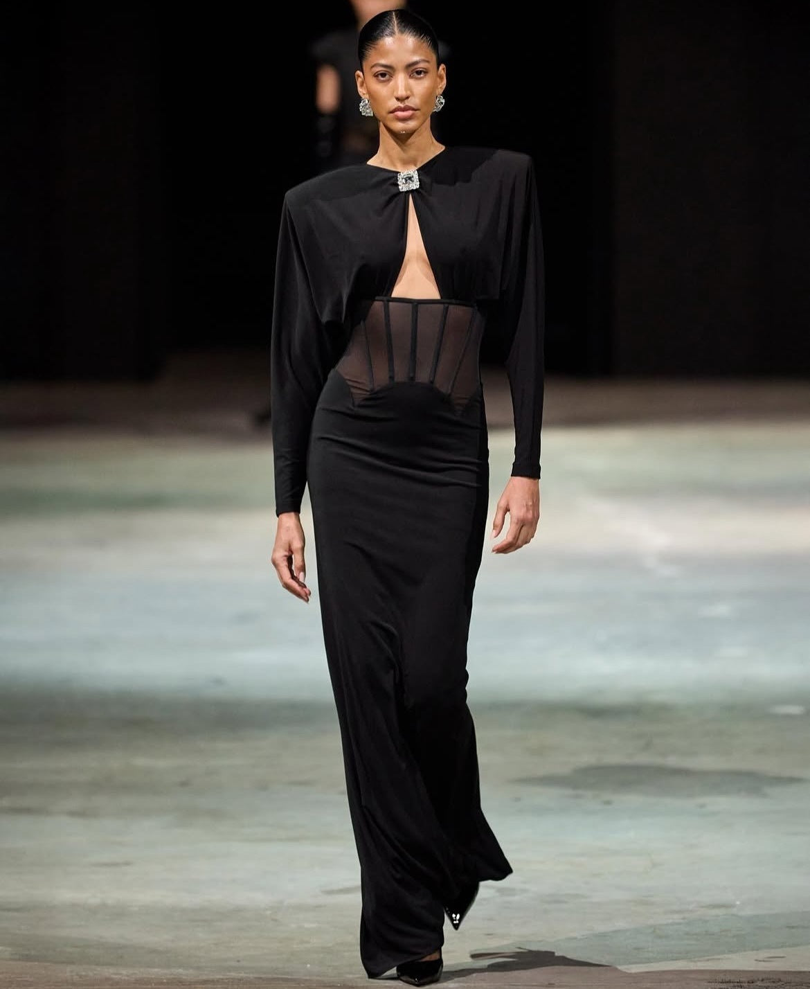 Refined Midnight Embrace Evening Dress – Full Length