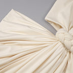 Elegant Ivory Sculpture Evening Dress – Silhouette
