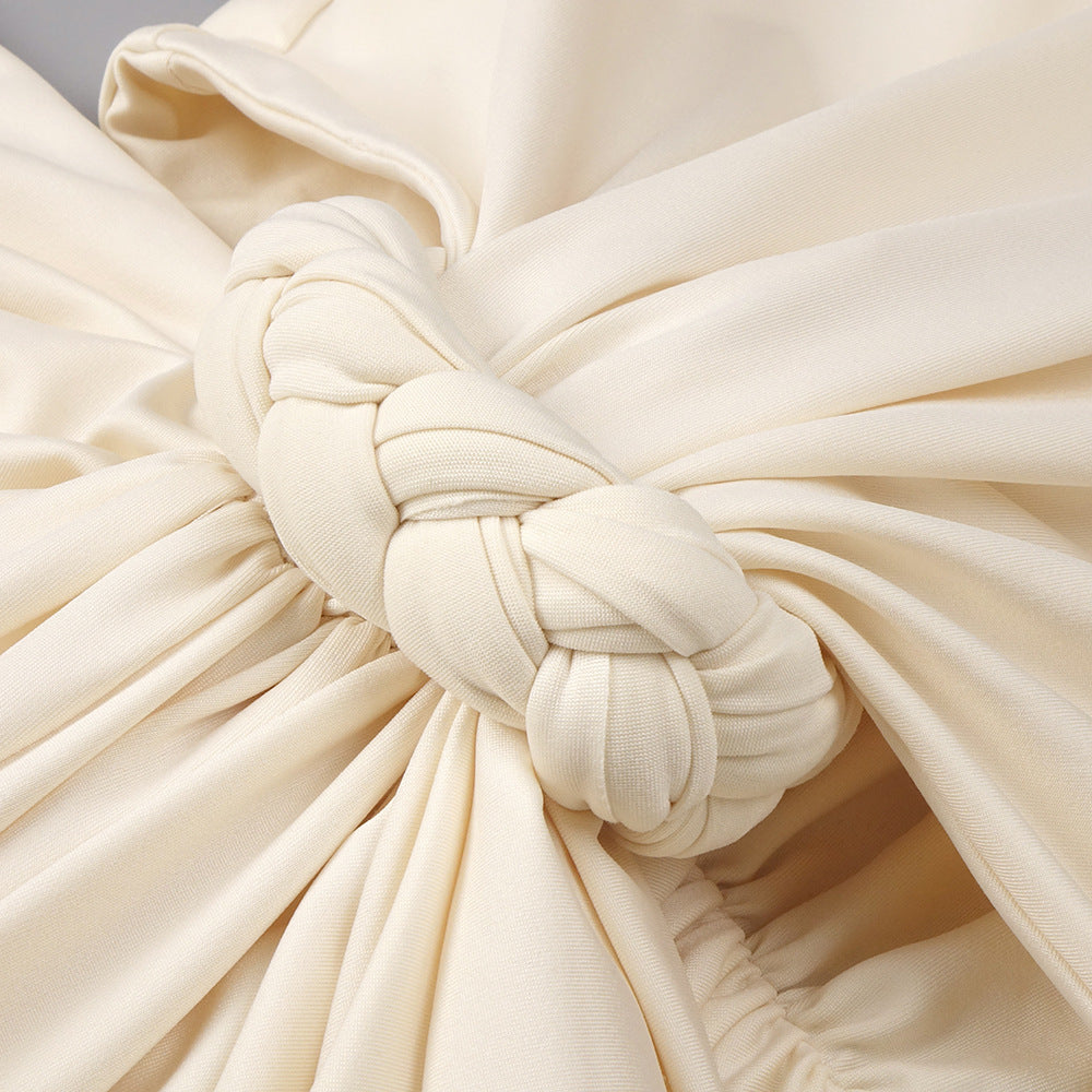Elegant Ivory Sculpture Evening Dress – Texture Detail