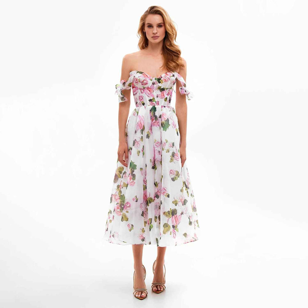 Alluring Jardin Élégance Cocktail Dress – Side View
