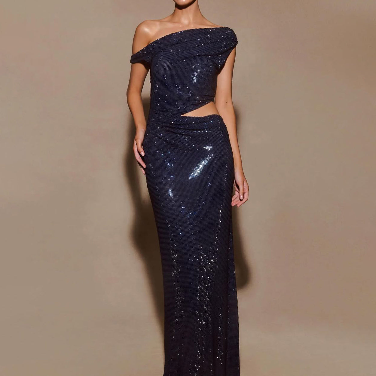 Exquisite Glimmer Ties Evening Dress – Texture Detail