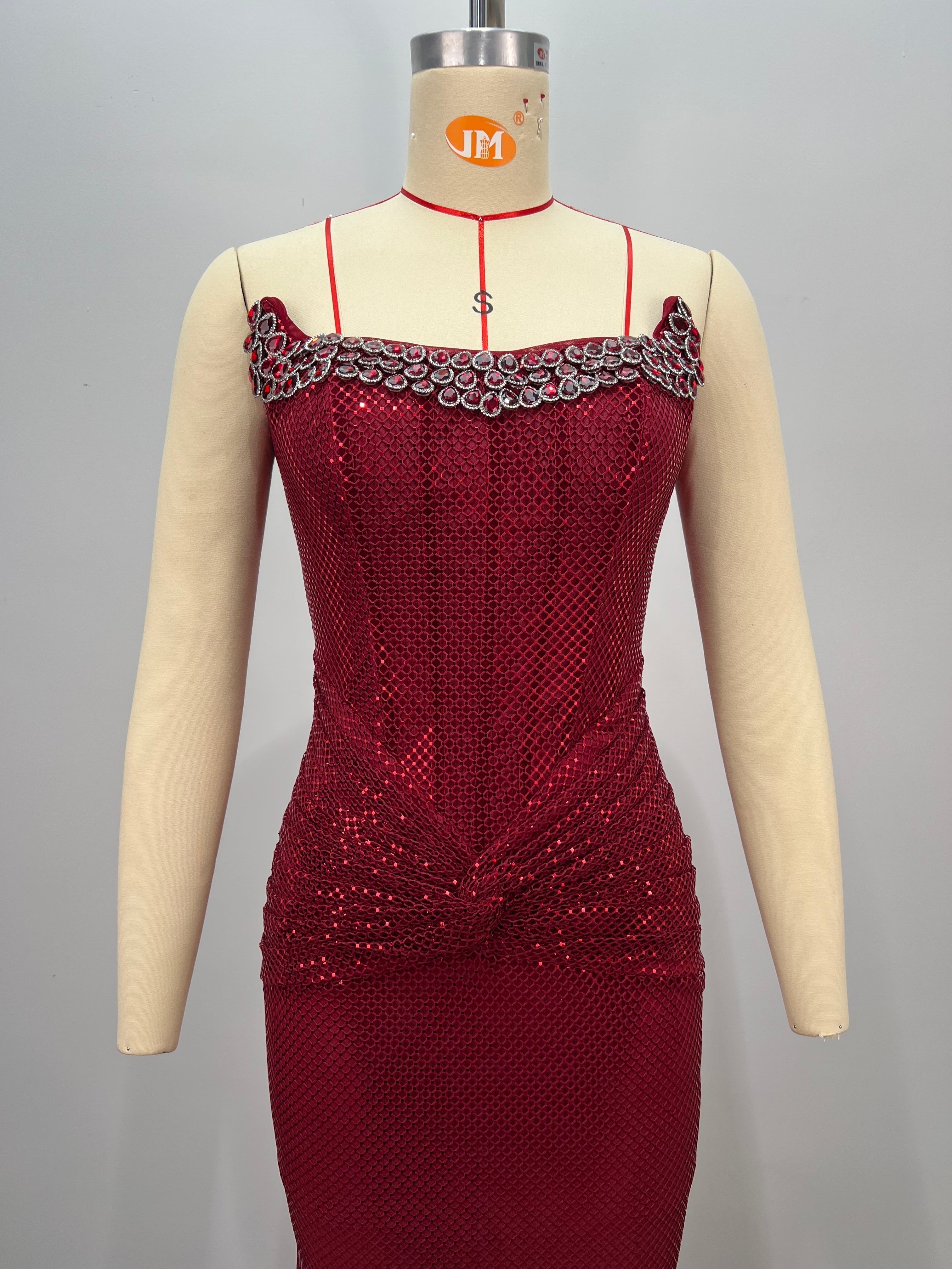 Refined Garnet Hour Evening Dress – Texture Detail