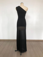 Chic Obsidian Veil Evening Dress – Flow Shot