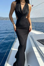 Elegant Luna Noir Evening Dress – Side View
